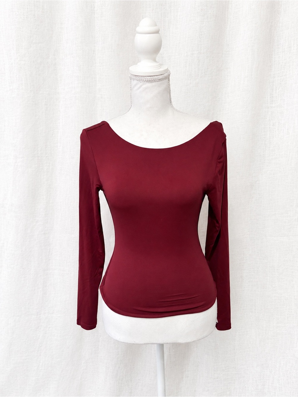 Scoop Neck Long Sleeve Top in Wine